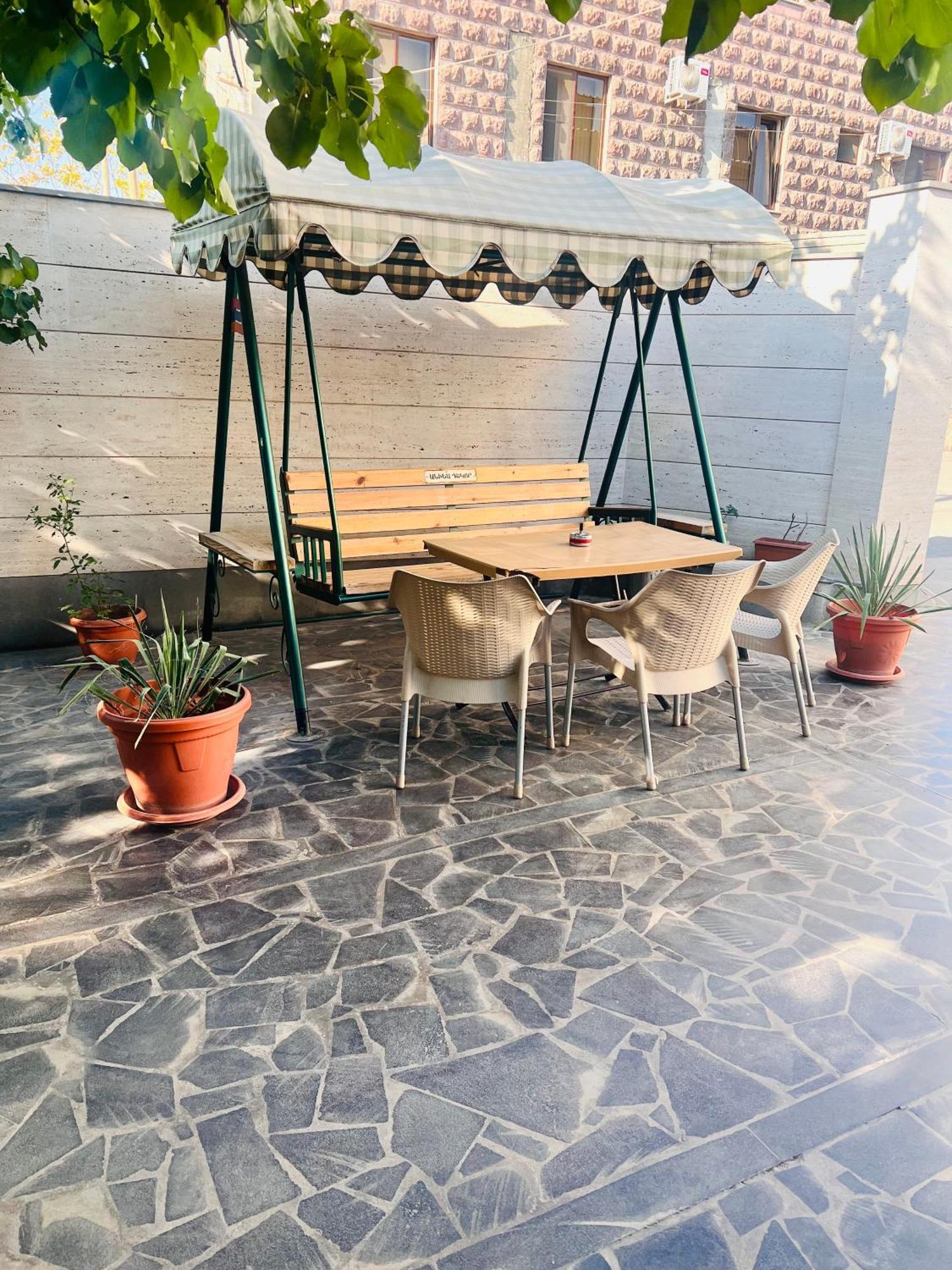 Marnar Hotel Yerevan Exterior photo